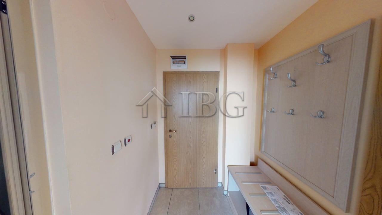 1-Bedroom Apartment in Avalon Complex, Sunny Beach — photo 15 of 17