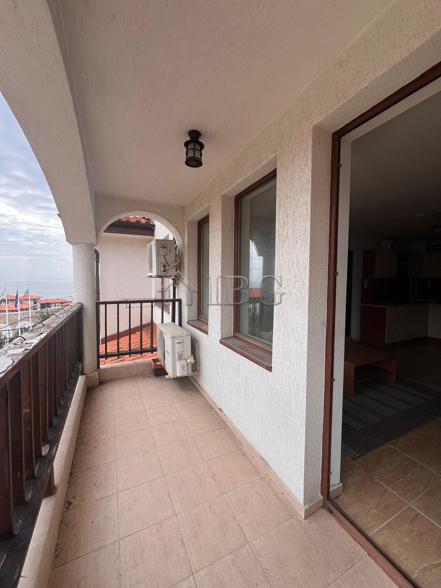 Two-Bedroom Apartment with Sea and Pool Views in Kambani 3 Complex, Sveti Vlas — photo 7 of 16