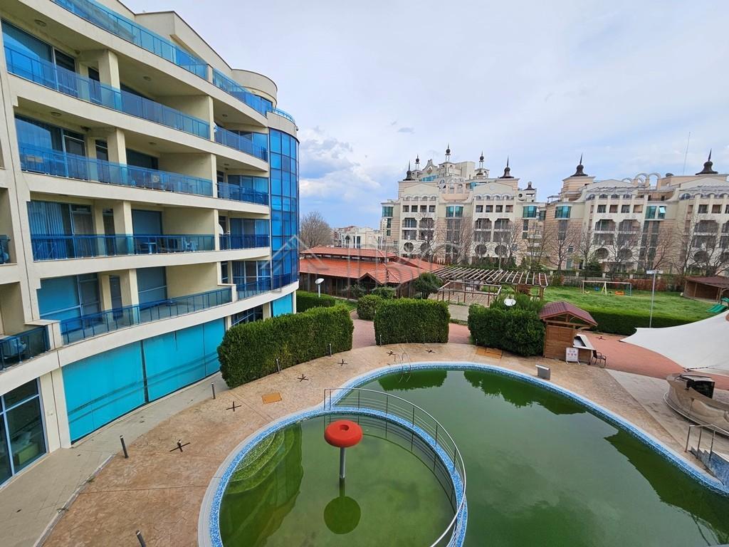 2-Bedroom Apartment with Pool View in Marina Holiday Club, Pomorie — photo 4 of 12