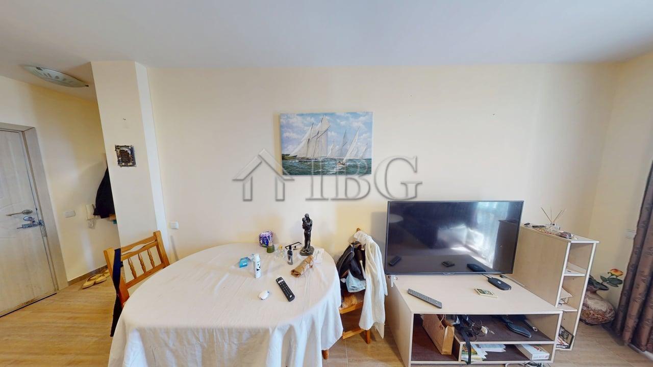 1-Bedroom Apartment with Pool View in Rio Apartments Complex, Kosharitsa — photo 8 of 24