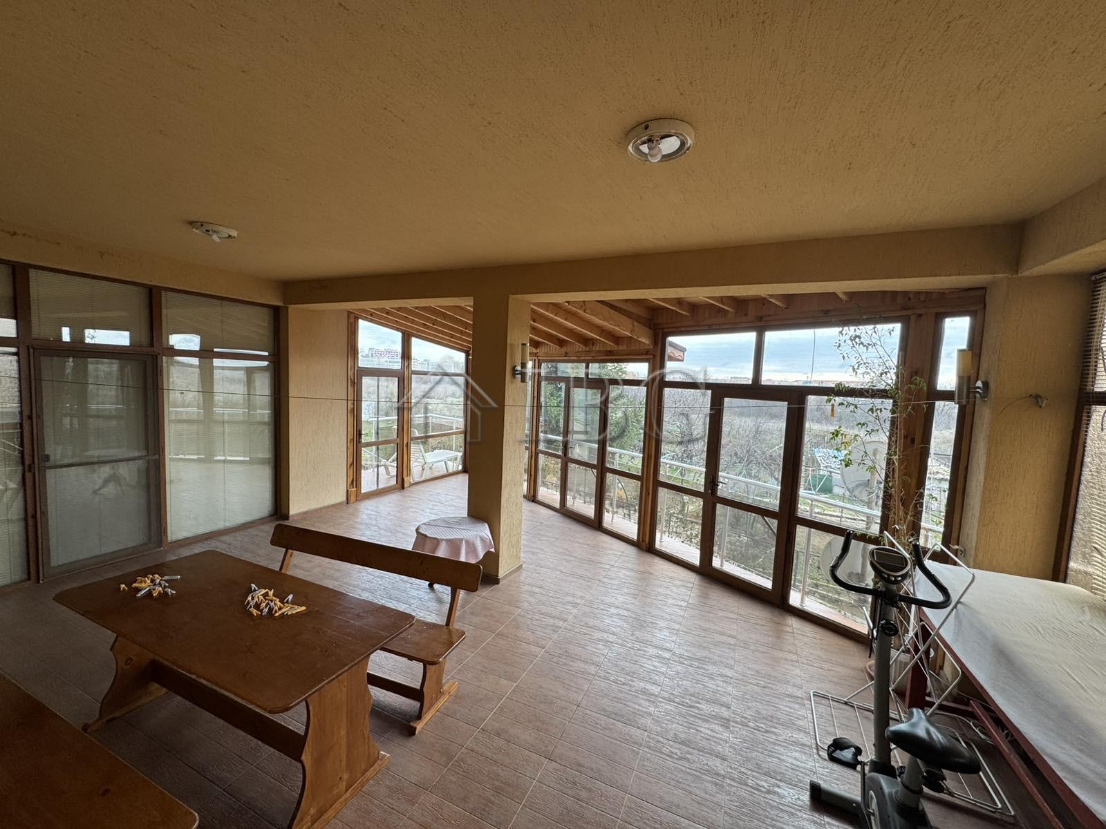 Spacious Four-Story House in Kosharitsa — photo 2
