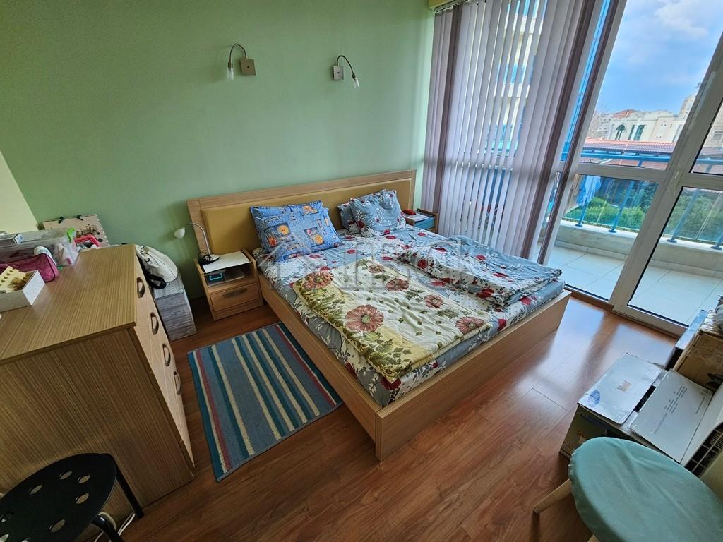 2-Bedroom Apartment with Pool View in Marina Holiday Club, Pomorie — photo 7 of 12