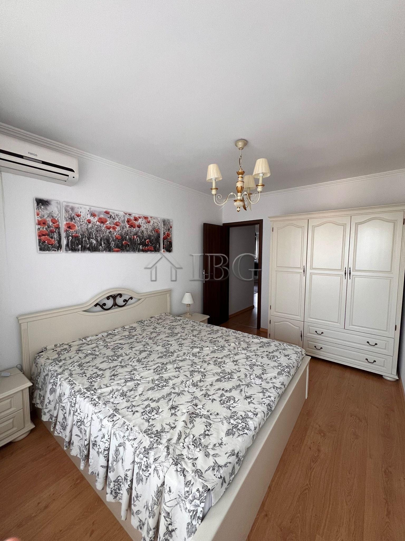 One-Bedroom Apartment with Panoramic Sea Views in Villa Antorini, Sveti Vlas — photo 13 of 14
