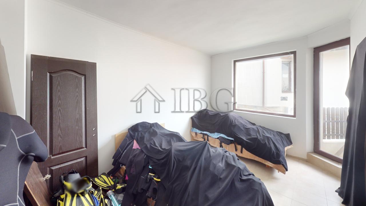 2-Bedroom Apartment in Bay View Villas, Kosharitsa — photo 13 of 20