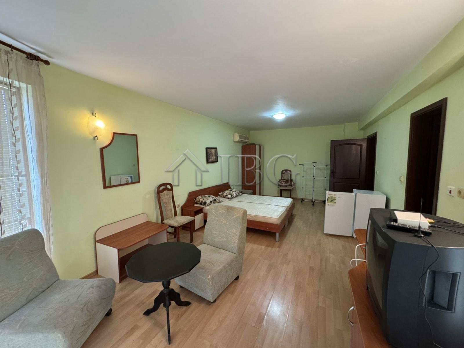 Spacious Four-Story House in Kosharitsa — photo 13 of 18