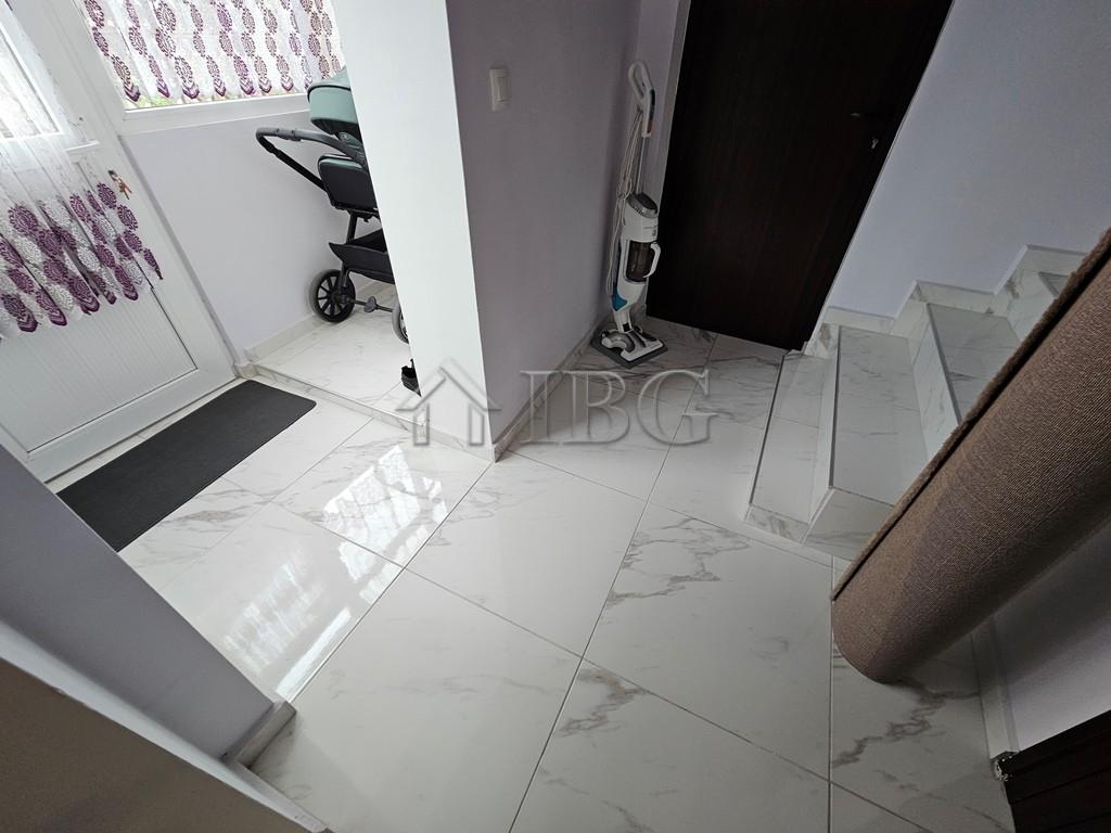 Large 4-Storey House with Panoramic Sea Views, Sveti Vlas — photo 8 of 25
