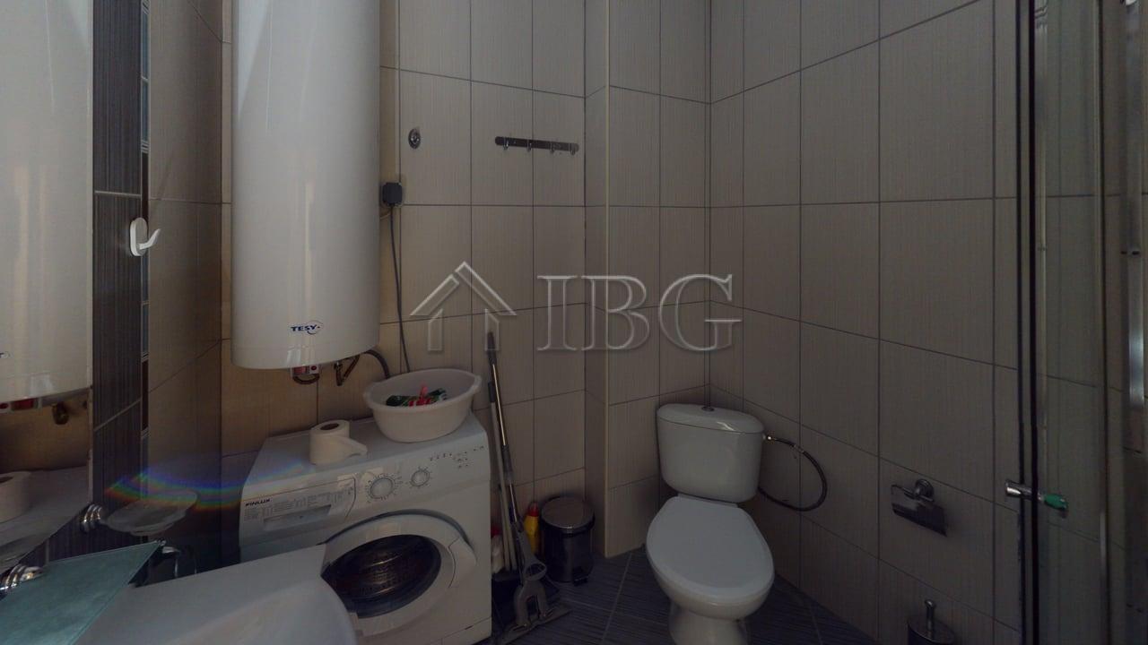 1-Bedroom Apartment in Avalon Complex, Sunny Beach — photo 13 of 17