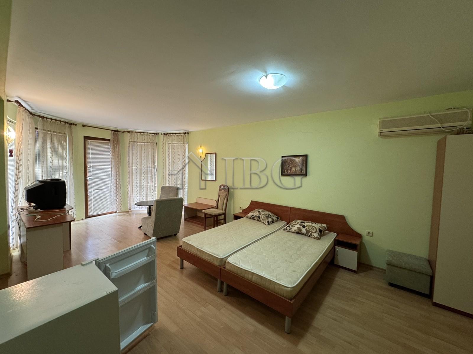 Spacious Four-Story House in Kosharitsa — photo 14 of 18