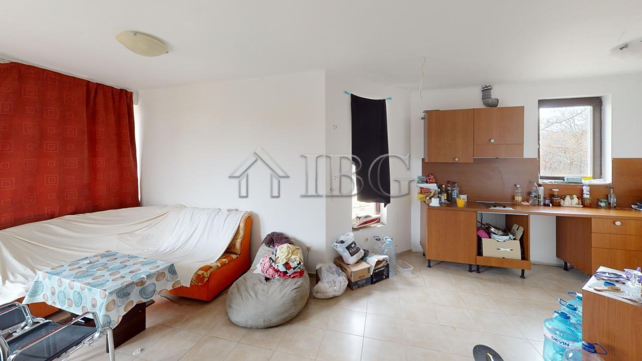 2-Bedroom Apartment in Bay View Villas, Kosharitsa — photo 8 of 20