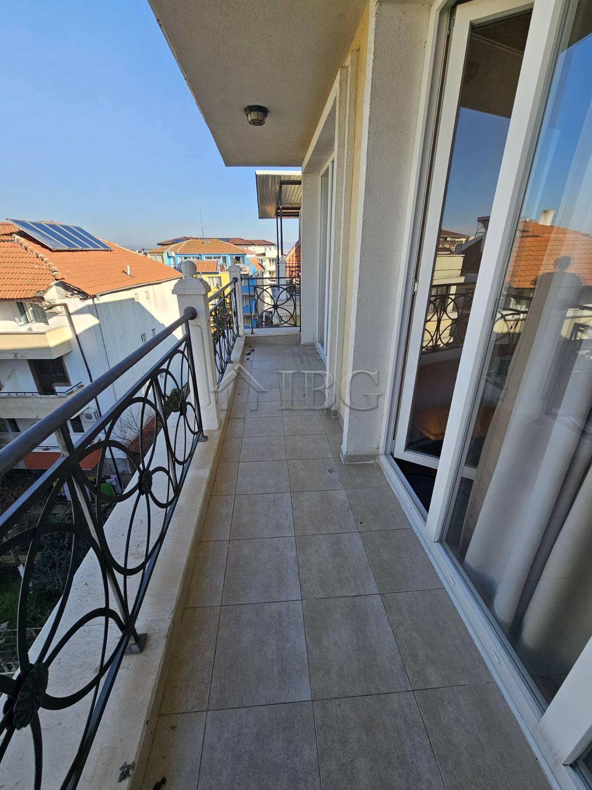 Spacious 2-Bedroom Apartment with Partial Sea View in Villa Katerina, Ravda — photo 6 of 21