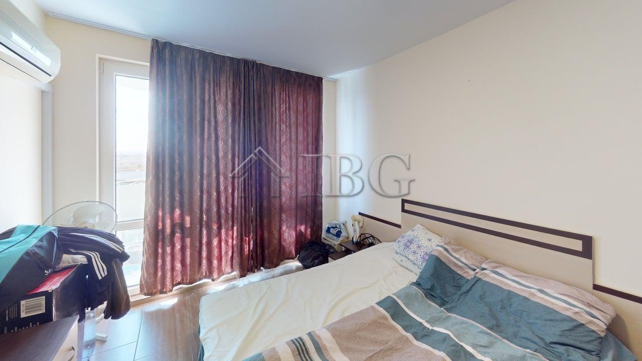 1-Bedroom Apartment with Pool View in Rio Apartments Complex, Kosharitsa — photo 18 of 24