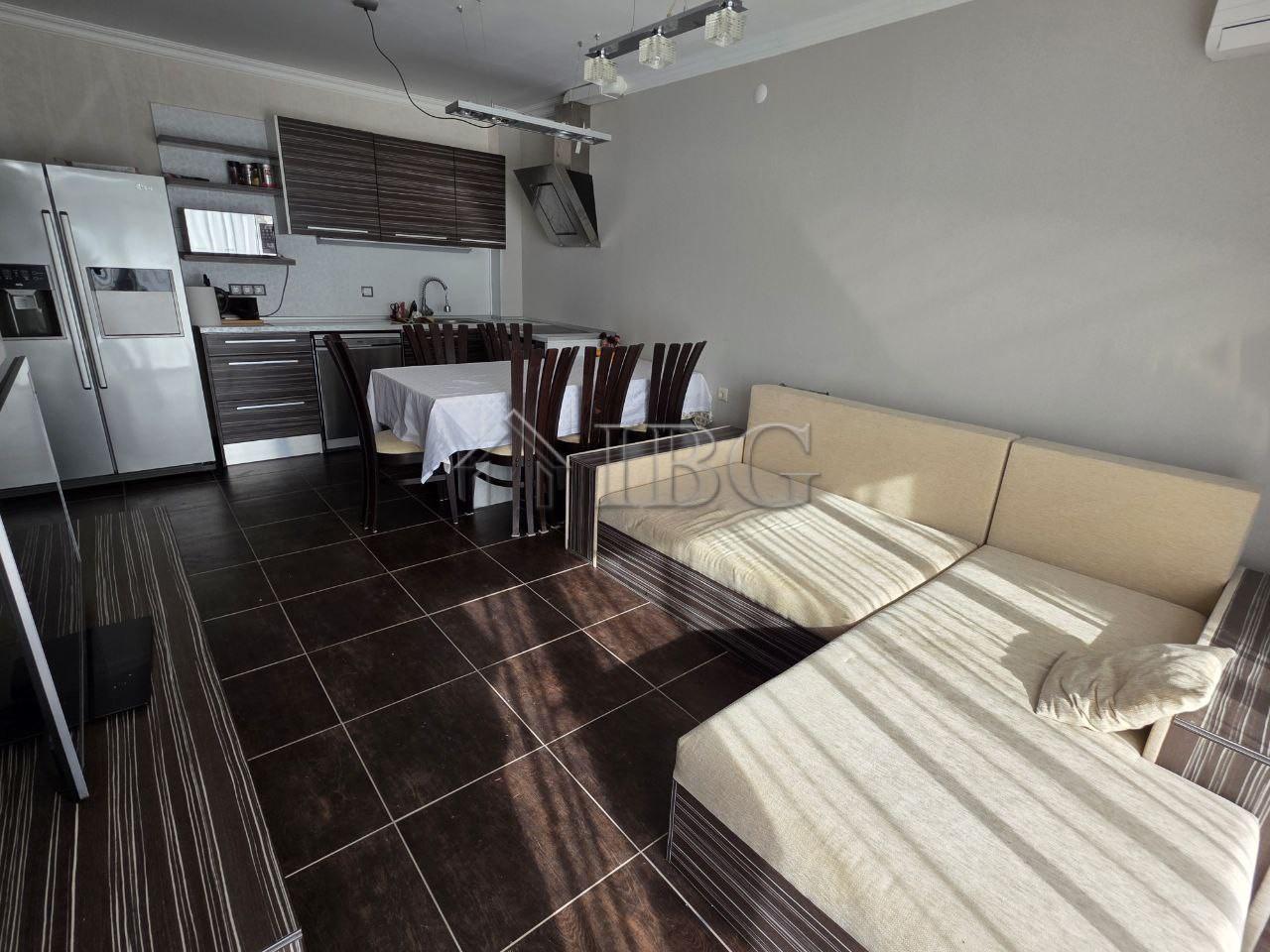 1-Bedroom Apartment with Sea View in Dolce Vita 2, Sveti Vlas — photo 14 of 22
