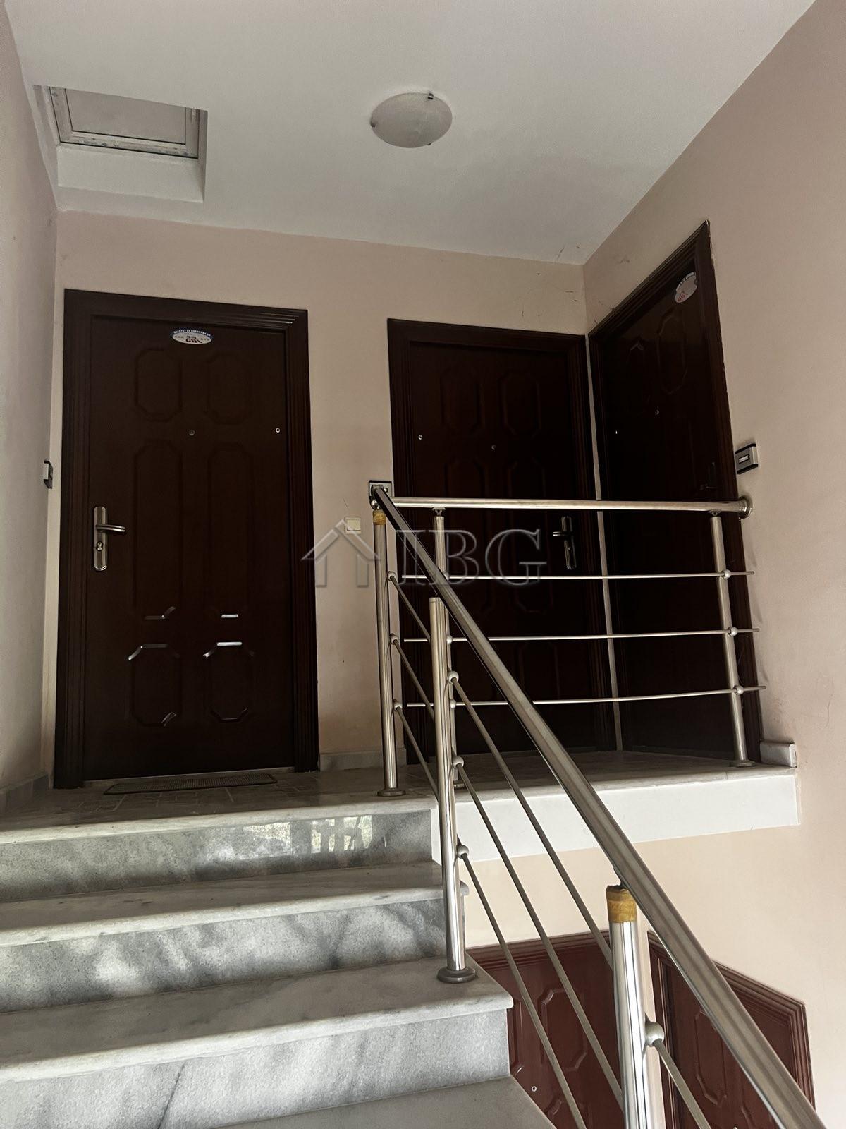 1-Bedroom Apartment with Sea View in Residential Building, Ravda — photo 19 of 20