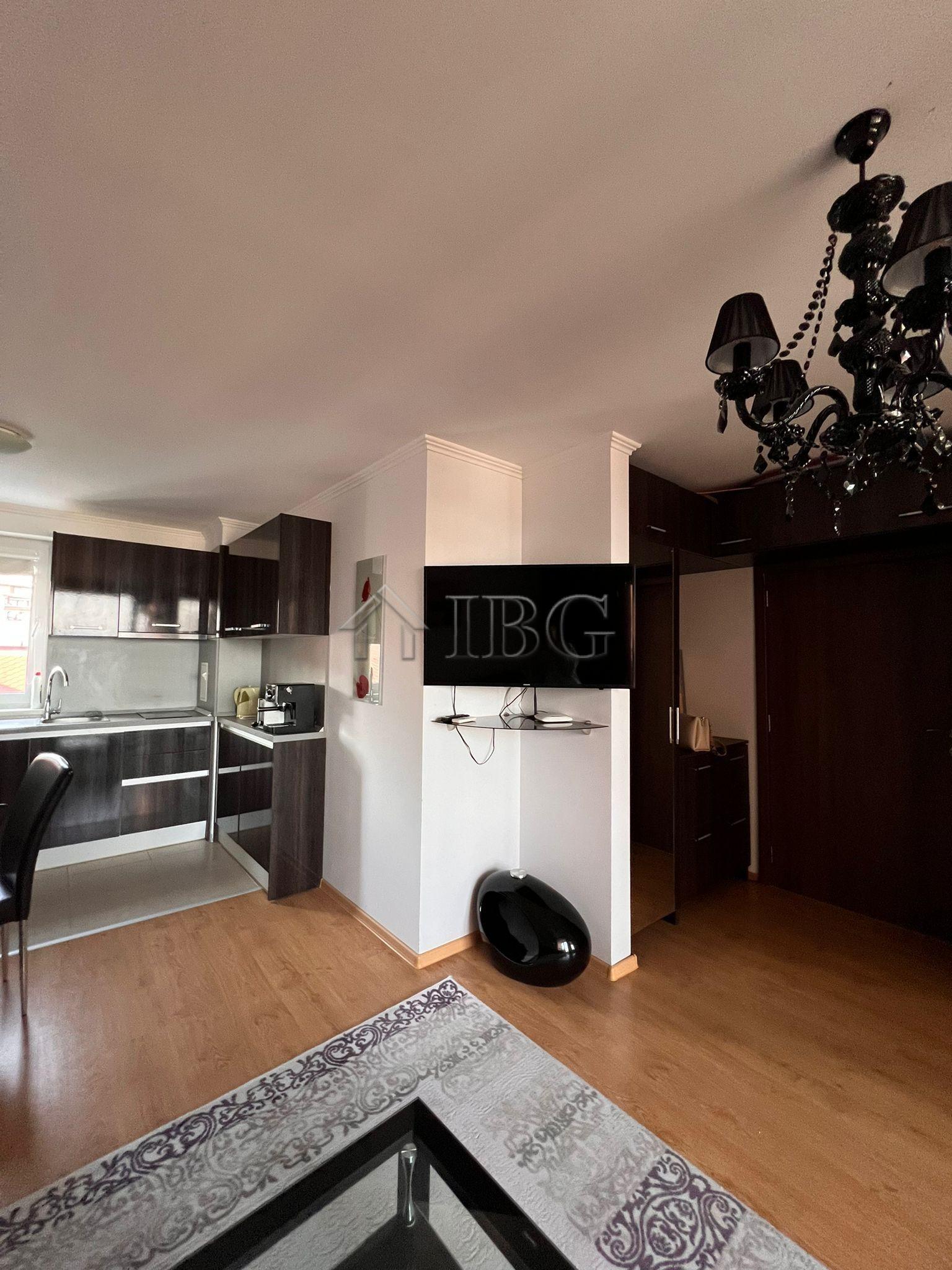 One-Bedroom Apartment with Panoramic Sea Views in Villa Antorini, Sveti Vlas — photo 7 of 14
