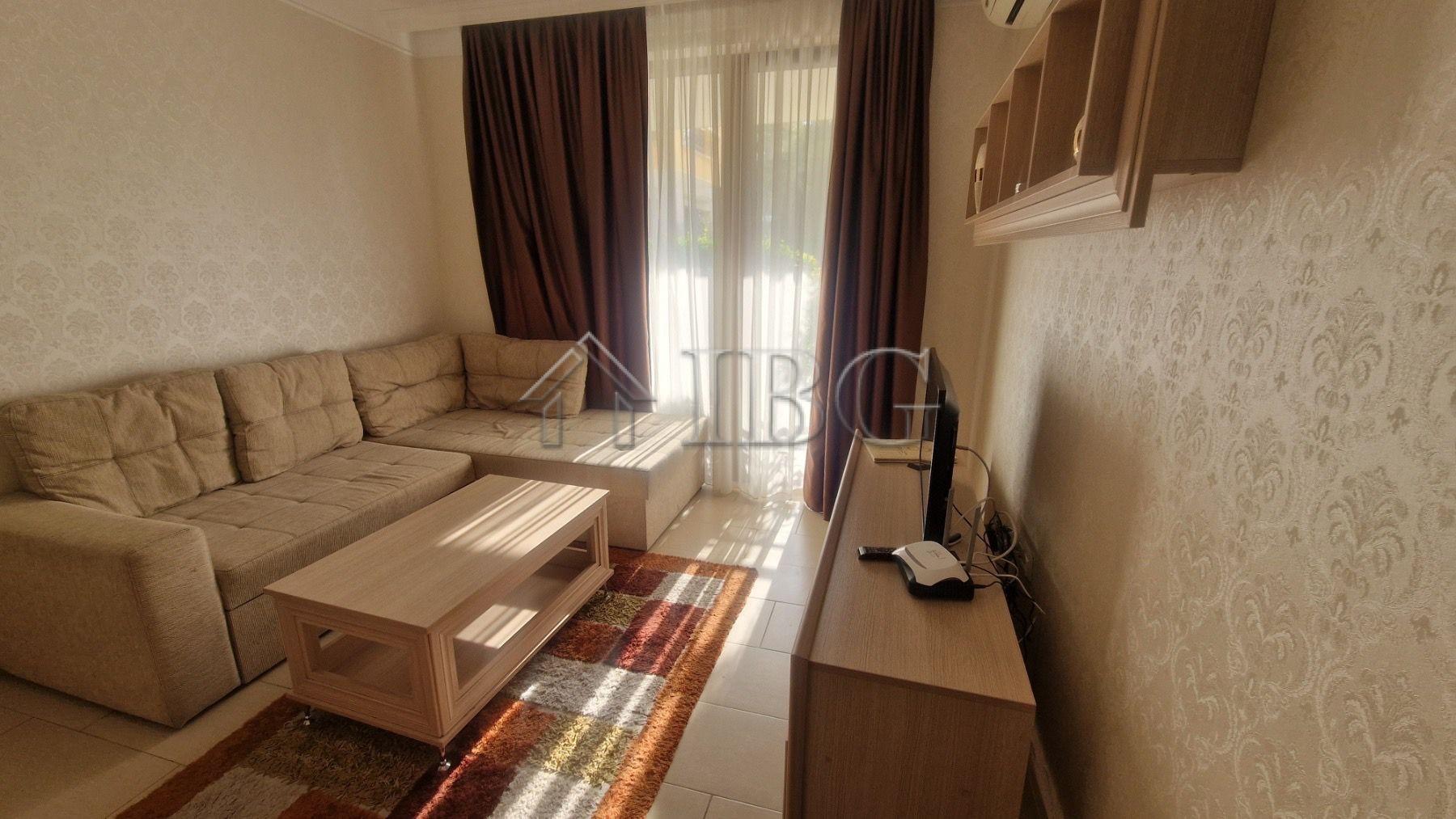One-Bedroom Apartment with Pool View in Harmony Suites 1, Sunny Beach — photo 8 of 16