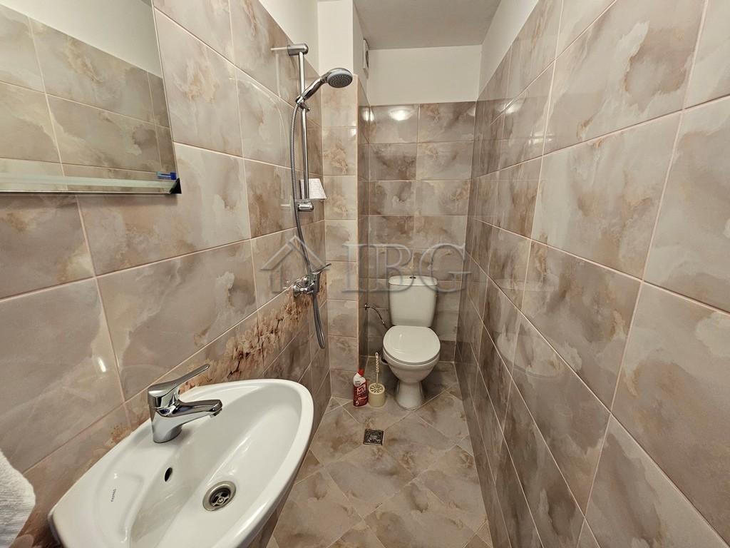 Large 4-Storey House with Panoramic Sea Views, Sveti Vlas — photo 22 of 25