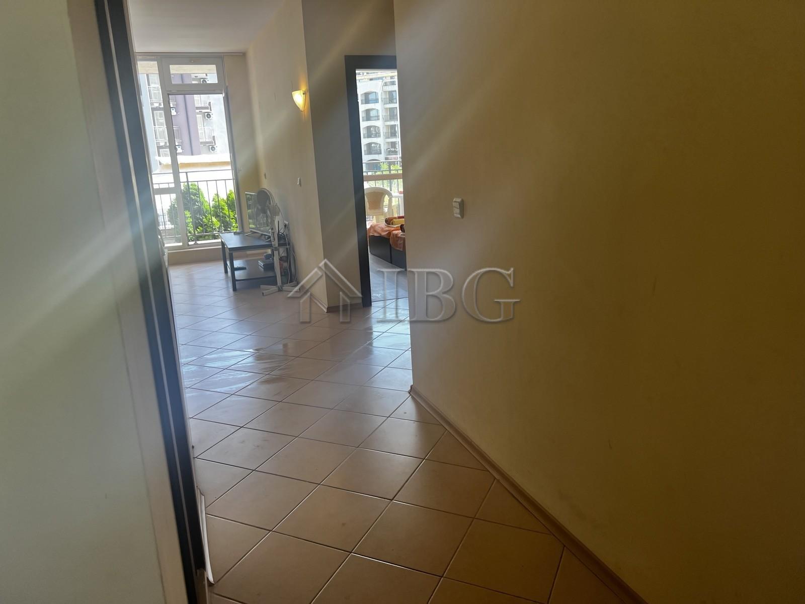 2-Bedroom Apartment with Pool View in Sunset Beach 3, Sunny Beach — photo 20 of 25