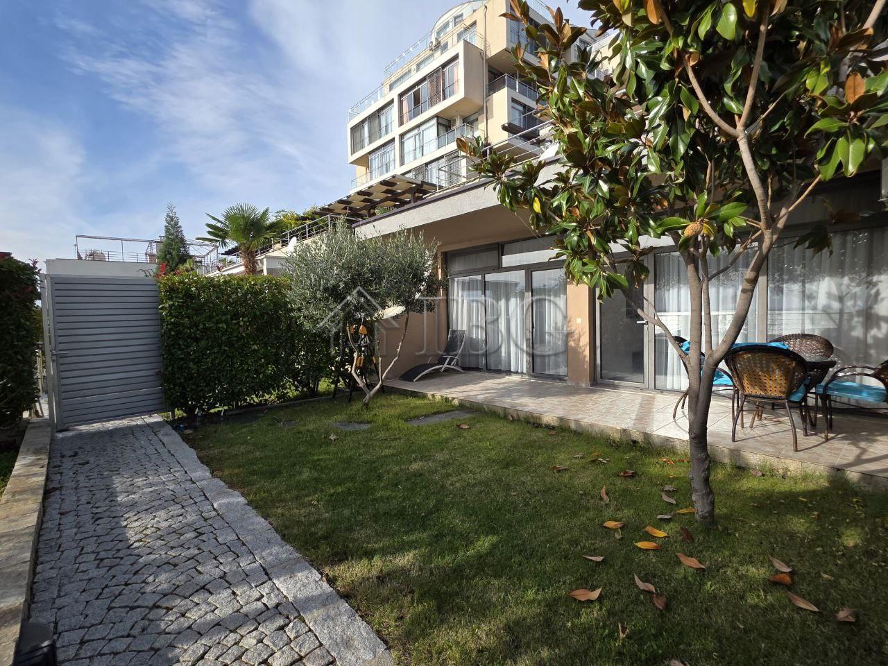 1-Bedroom Apartment with Sea View in Dolce Vita 2, Sveti Vlas — photo 13 of 22