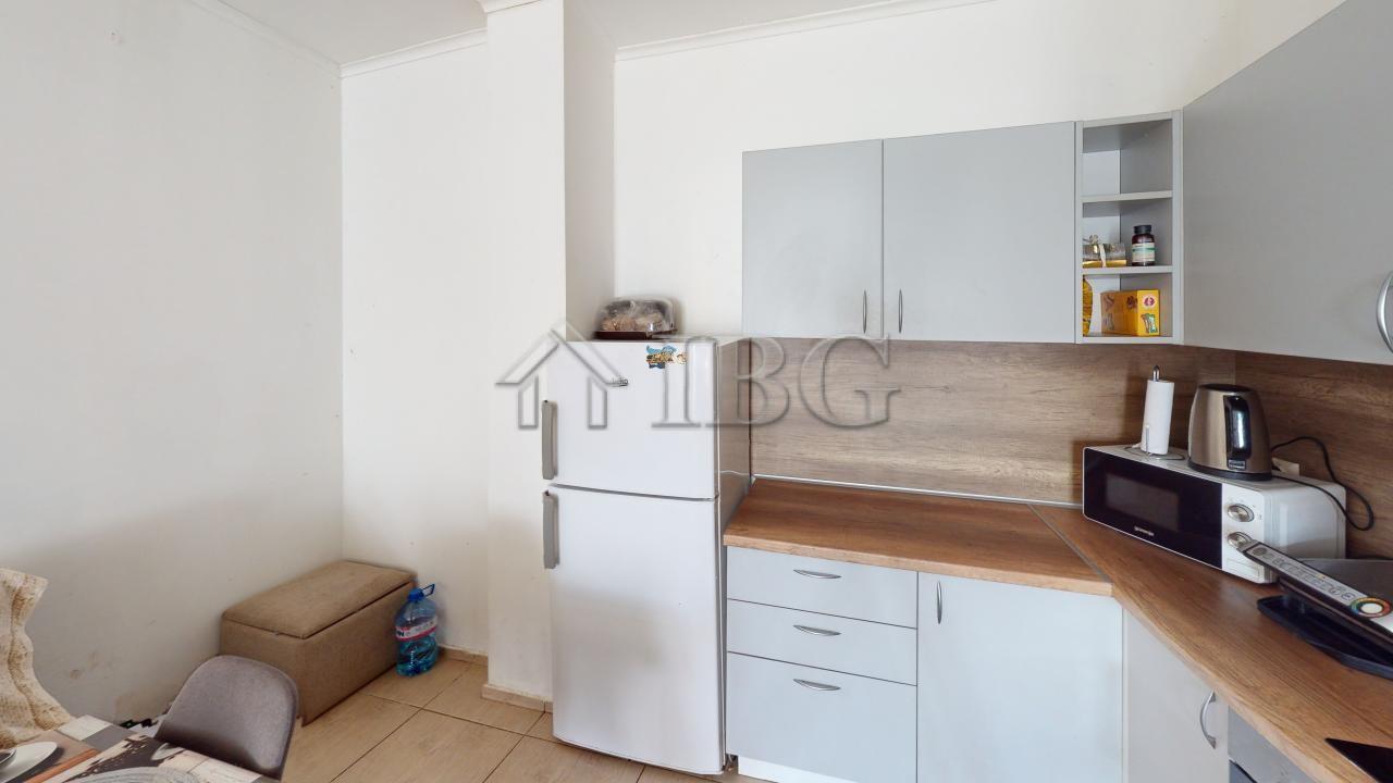 2-Bedroom Apartment in Bay View Villas, Kosharitsa — photo 8 of 25