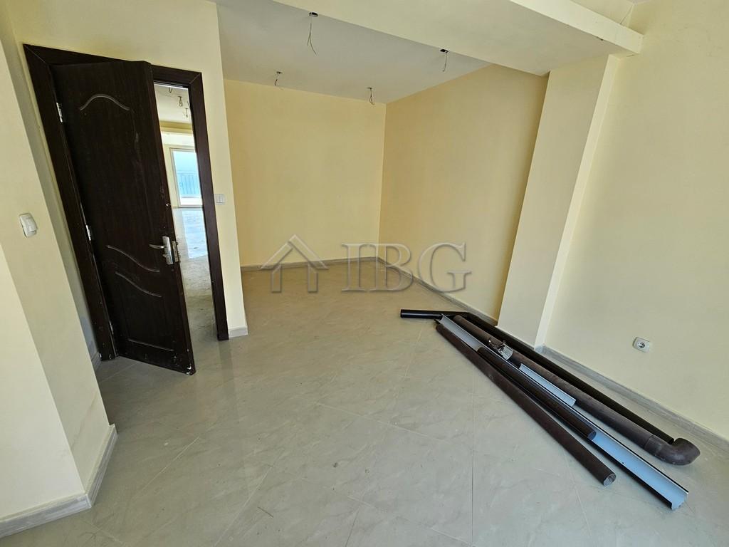 Penthouse with Panoramic Sea View - 2-Bedroom Apartment, Sveti Vlas — photo 24 of 25