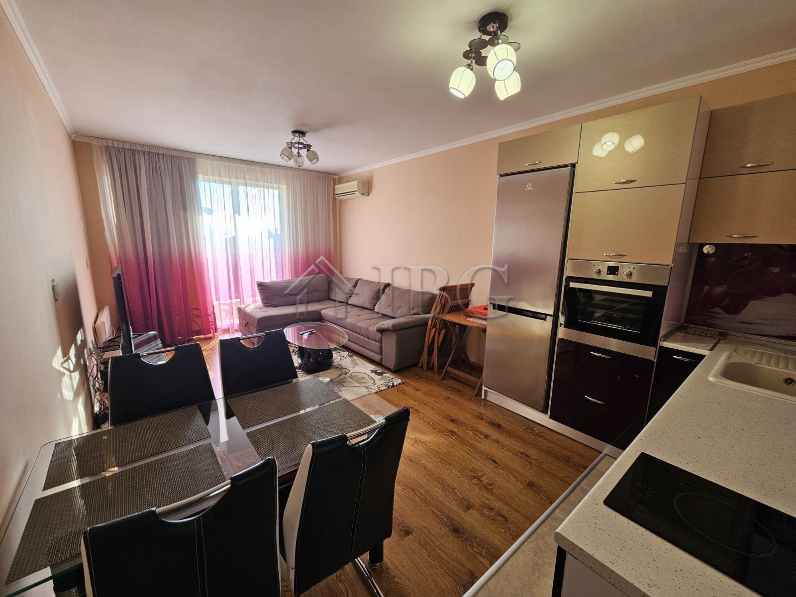 Spacious 2-Bedroom Apartment with Partial Sea View in Villa Katerina, Ravda — photo 11 of 21