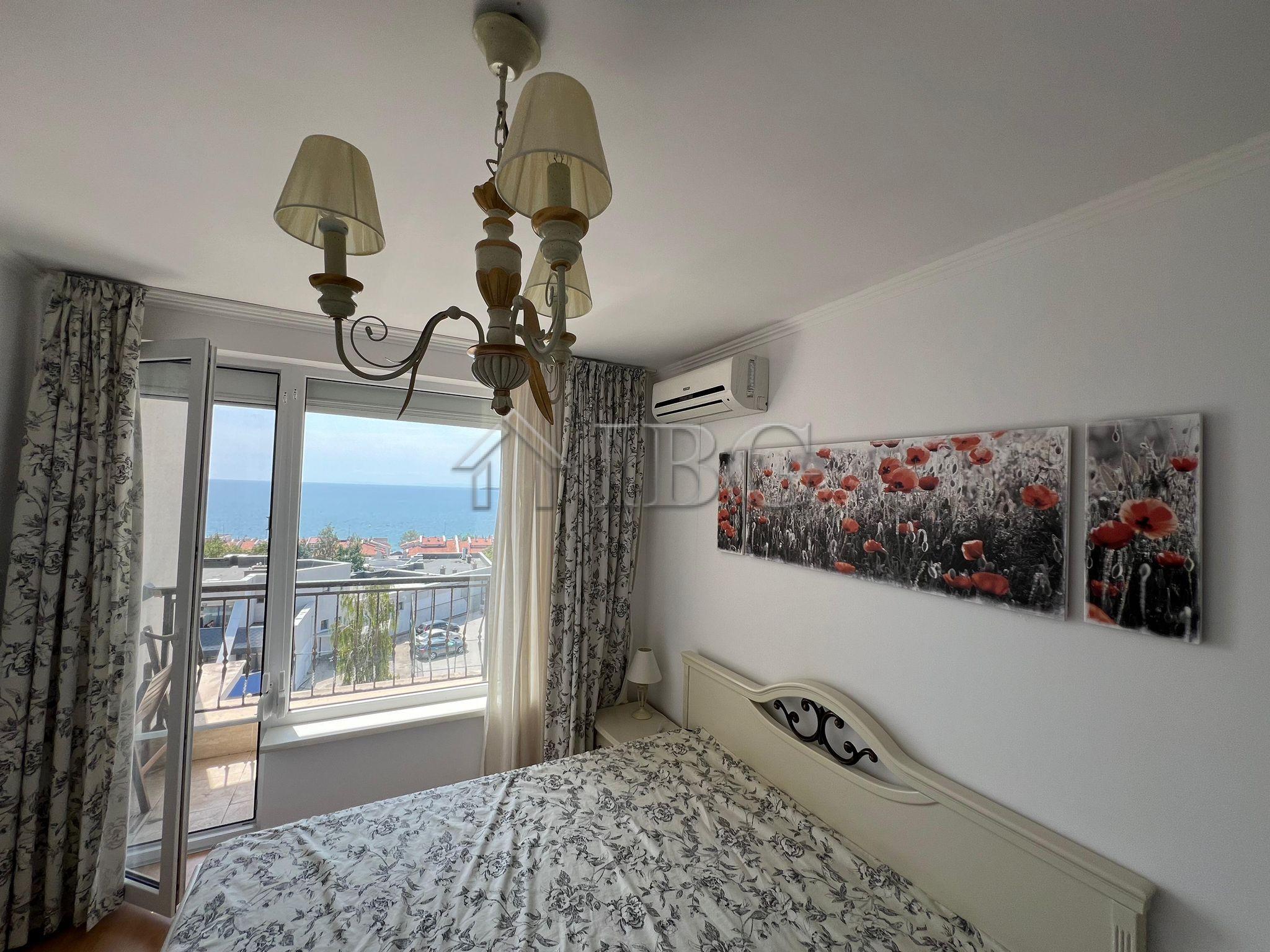 One-Bedroom Apartment with Panoramic Sea Views in Villa Antorini, Sveti Vlas — photo 12 of 14