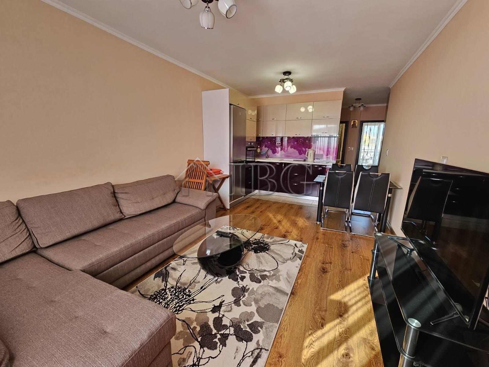 Spacious 2-Bedroom Apartment with Partial Sea View in Villa Katerina, Ravda — main photo