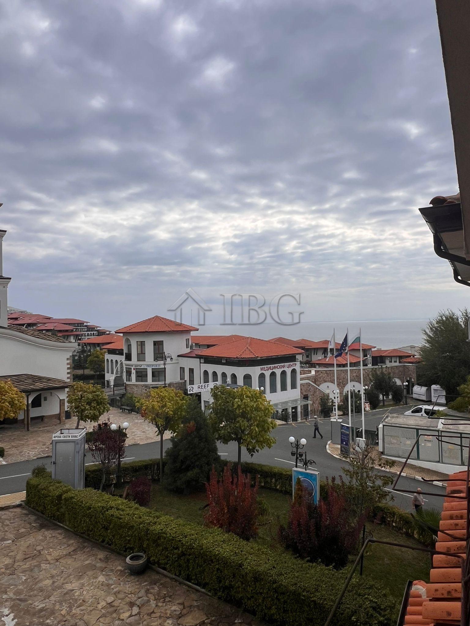 Two-Bedroom Apartment with Sea and Pool Views in Kambani 3 Complex, Sveti Vlas — Sveti Vlas