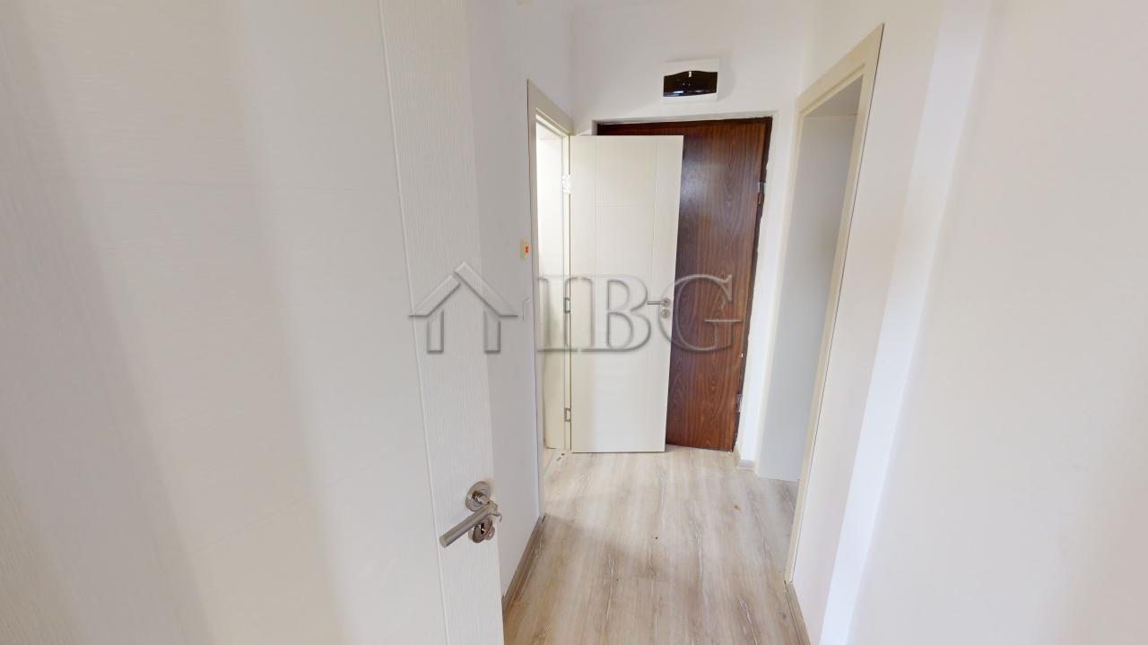 2-Bedroom Apartment in Bay View Villas, Kosharitsa — photo 22 of 25