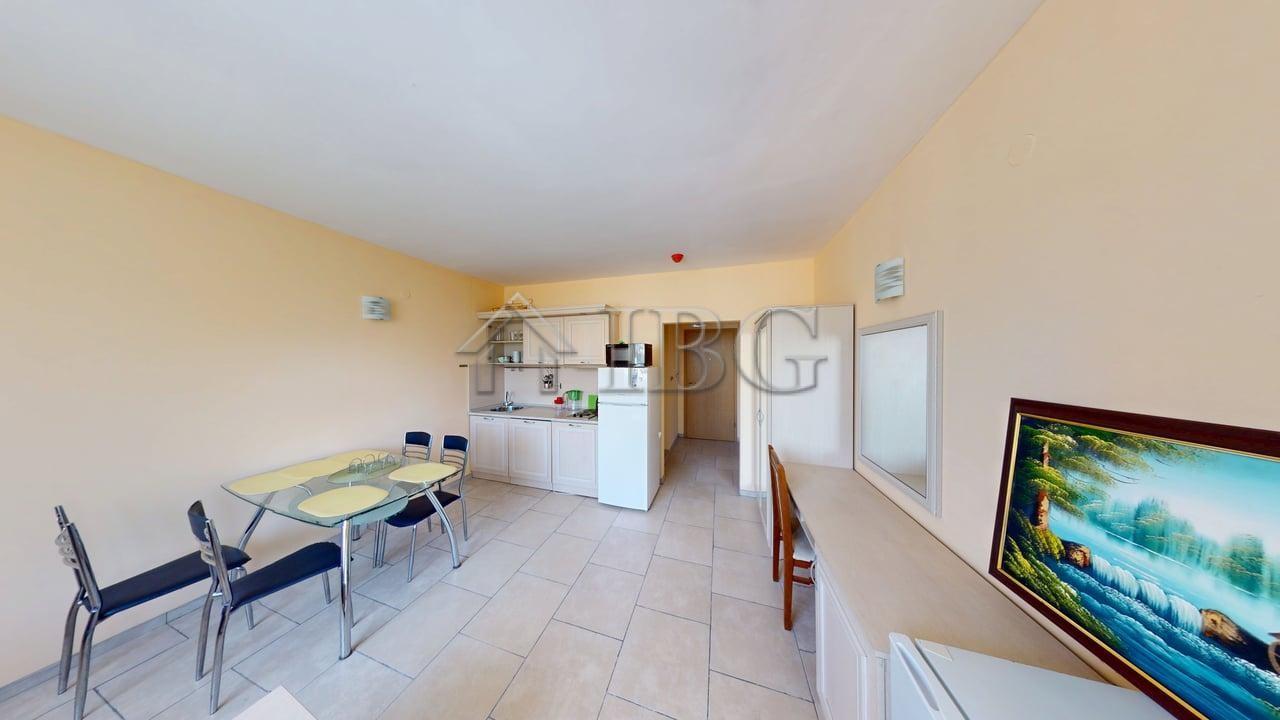 1-Bedroom Apartment in Avalon Complex, Sunny Beach — photo 6 of 17