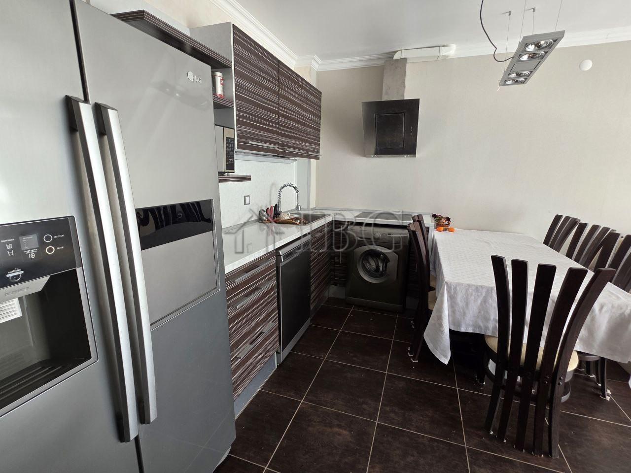 1-Bedroom Apartment with Sea View in Dolce Vita 2, Sveti Vlas — photo 17 of 22