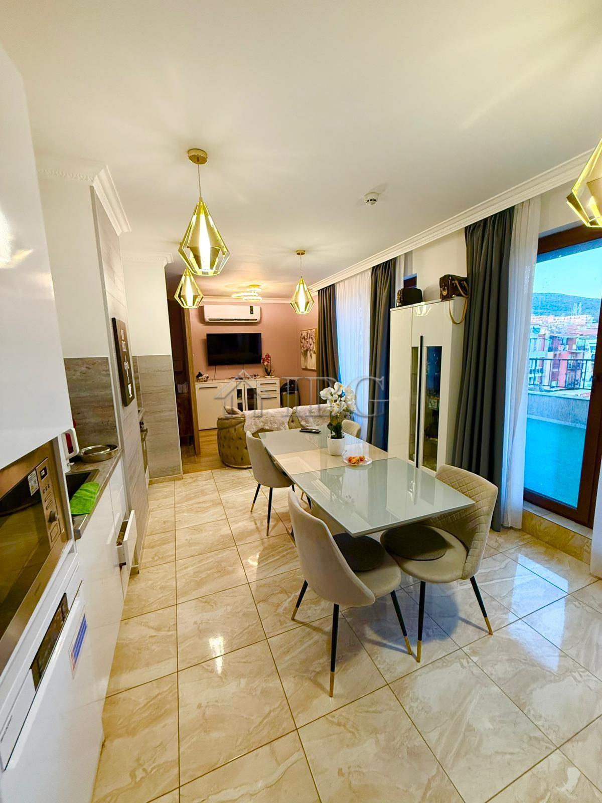 Luxury Penthouse in Porto Paradiso Complex, Sveti Vlas — photo 9 of 17