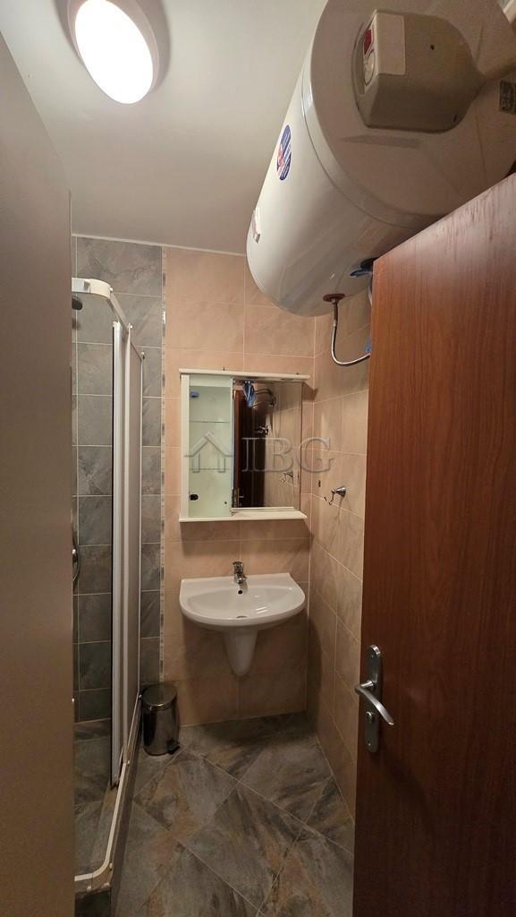 Two-Bedroom Apartment in Elite 4 Complex, Sunny Beach — photo 16 of 17