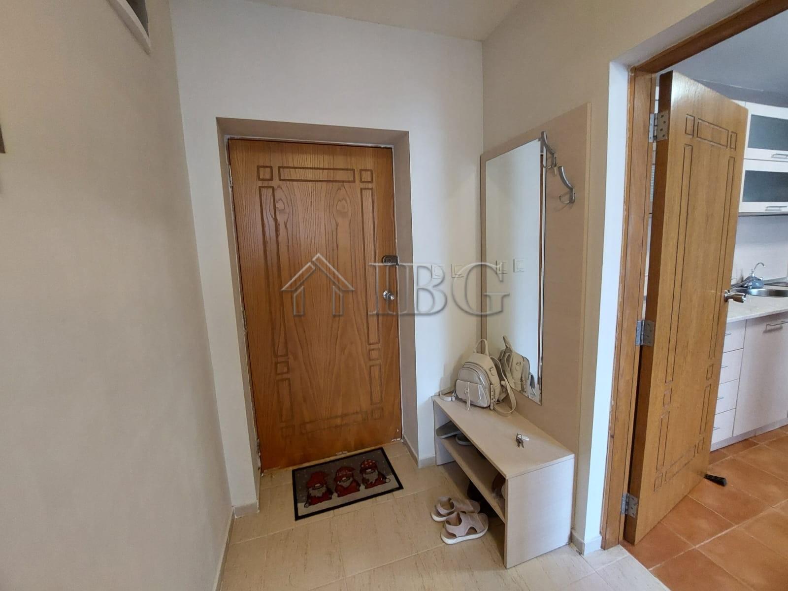 One-Bedroom Apartment in Sea Grace Complex, Sunny Beach — photo 12 of 14