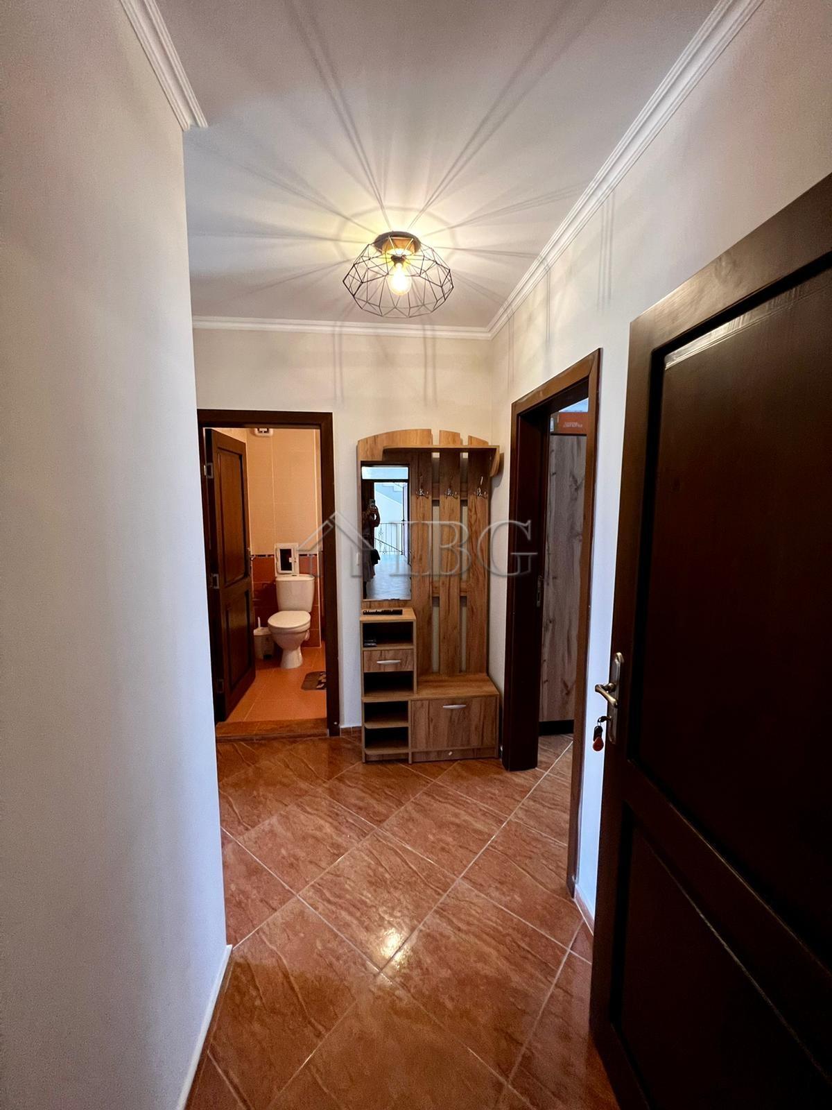 Spacious 2-Bedroom Apartment in Helios Complex, Sveti Vlas — photo 11 of 12
