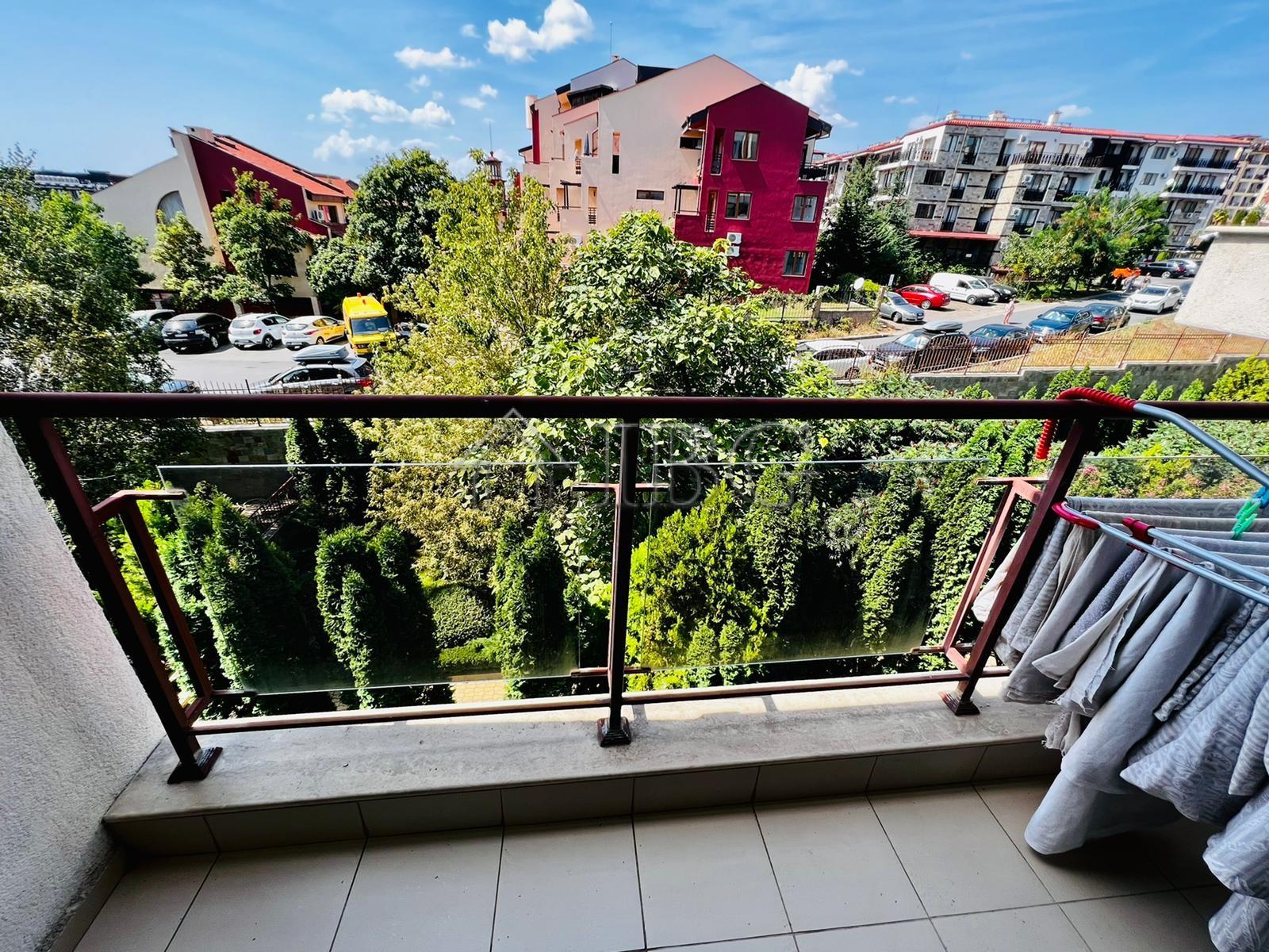 Spacious 2-Bedroom Apartment in Helios Complex, Sveti Vlas — photo 4 of 12