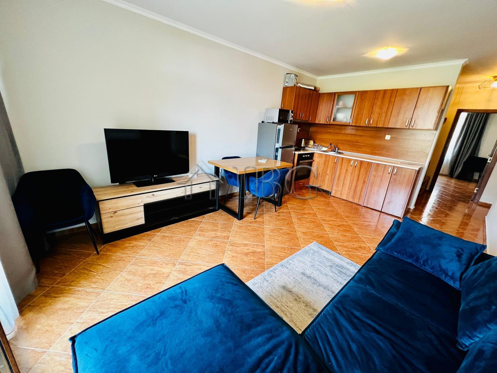 Spacious 2-Bedroom Apartment in Helios Complex, Sveti Vlas — photo 6 of 12