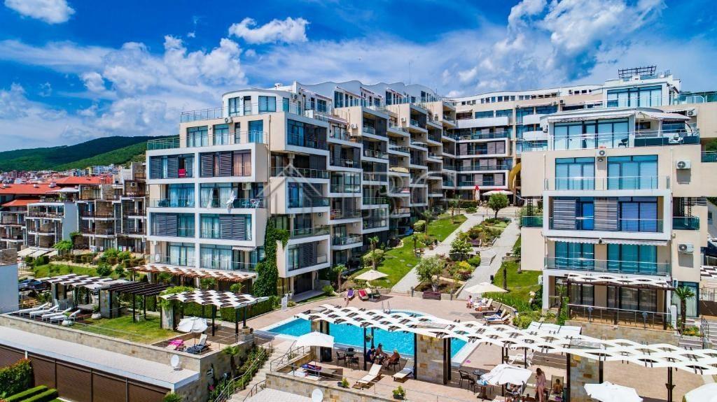 2-Bedroom Apartment with Sea View in Dolce Vita 2, Sveti Vlas — Sveti Vlas