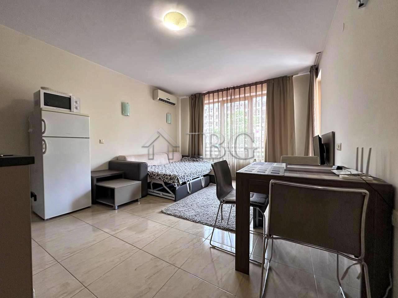 One-Bedroom Apartment in Star Dreams Complex, Sveti Vlas — photo 6