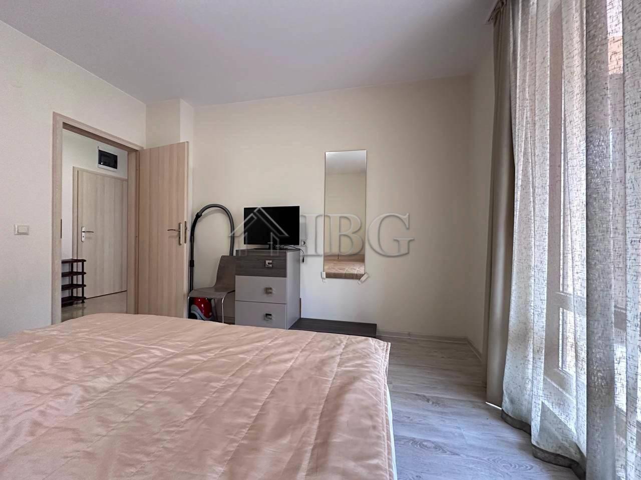 One-Bedroom Apartment in Star Dreams Complex, Sveti Vlas — photo 12 of 15
