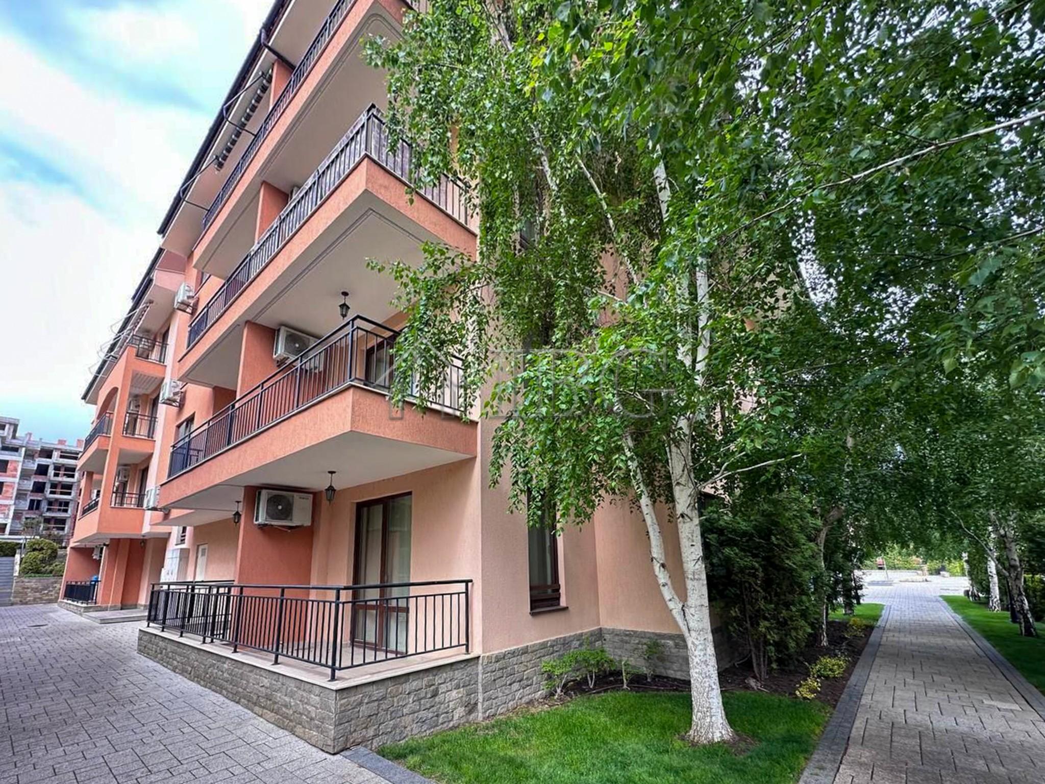 One-Bedroom Apartment in Star Dreams Complex, Sveti Vlas — photo 15 of 15