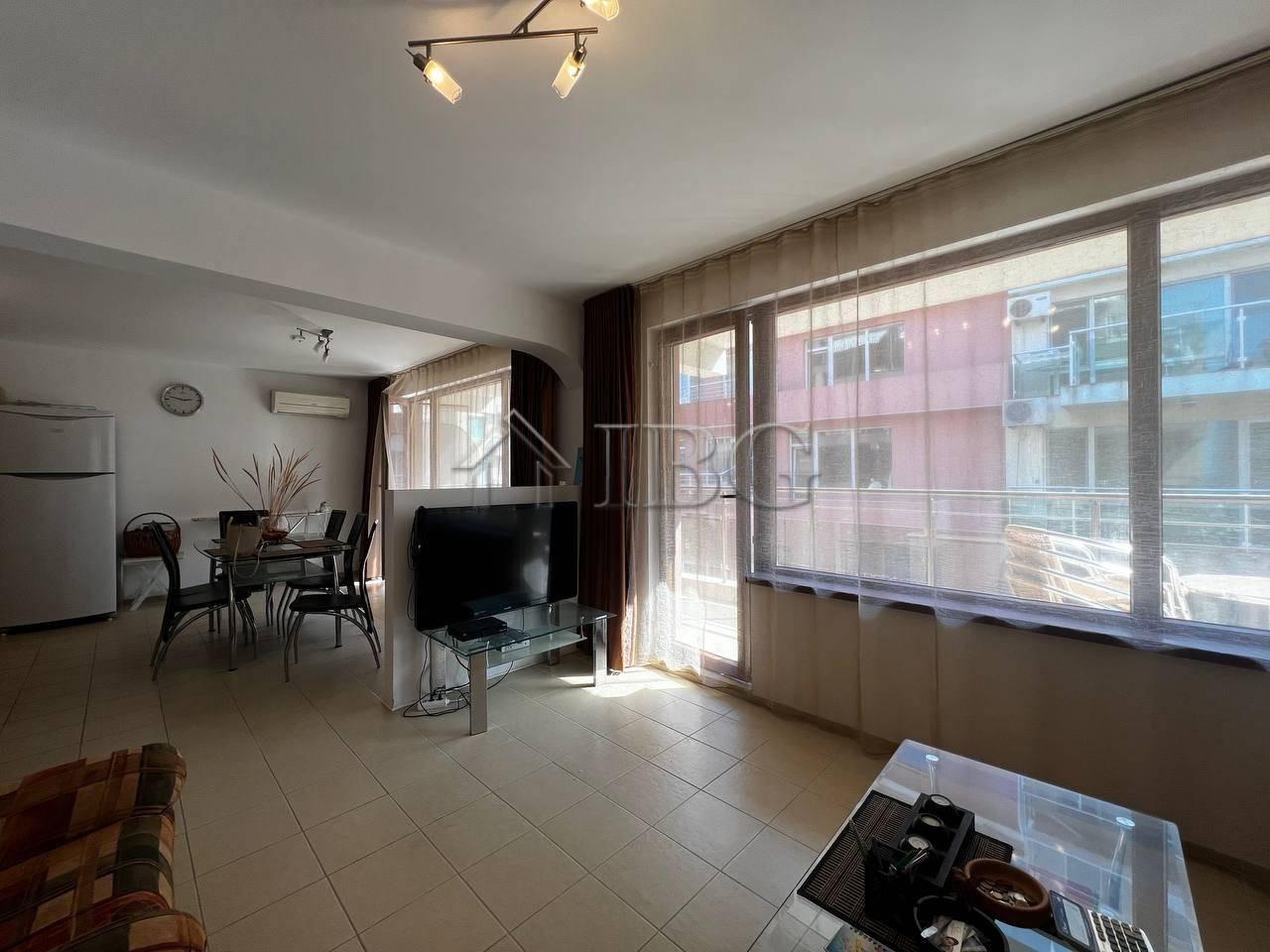 One-Bedroom Apartment Near the Beach, Pomorie — photo 2