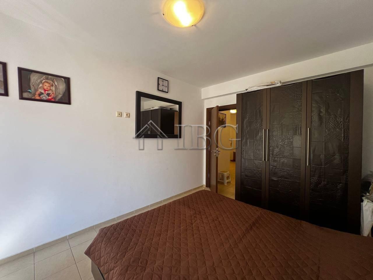 One-Bedroom Apartment Near the Beach, Pomorie — photo 15 of 20