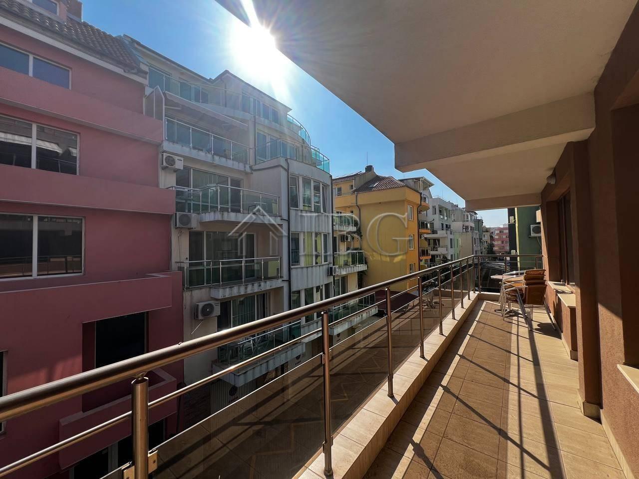 One-Bedroom Apartment Near the Beach, Pomorie — photo 19 of 20