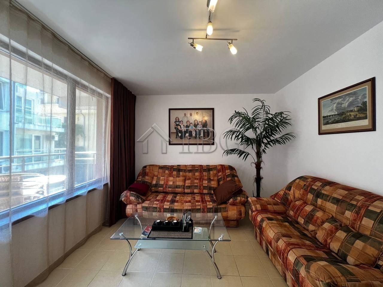 One-Bedroom Apartment Near the Beach, Pomorie — photo 8 of 20