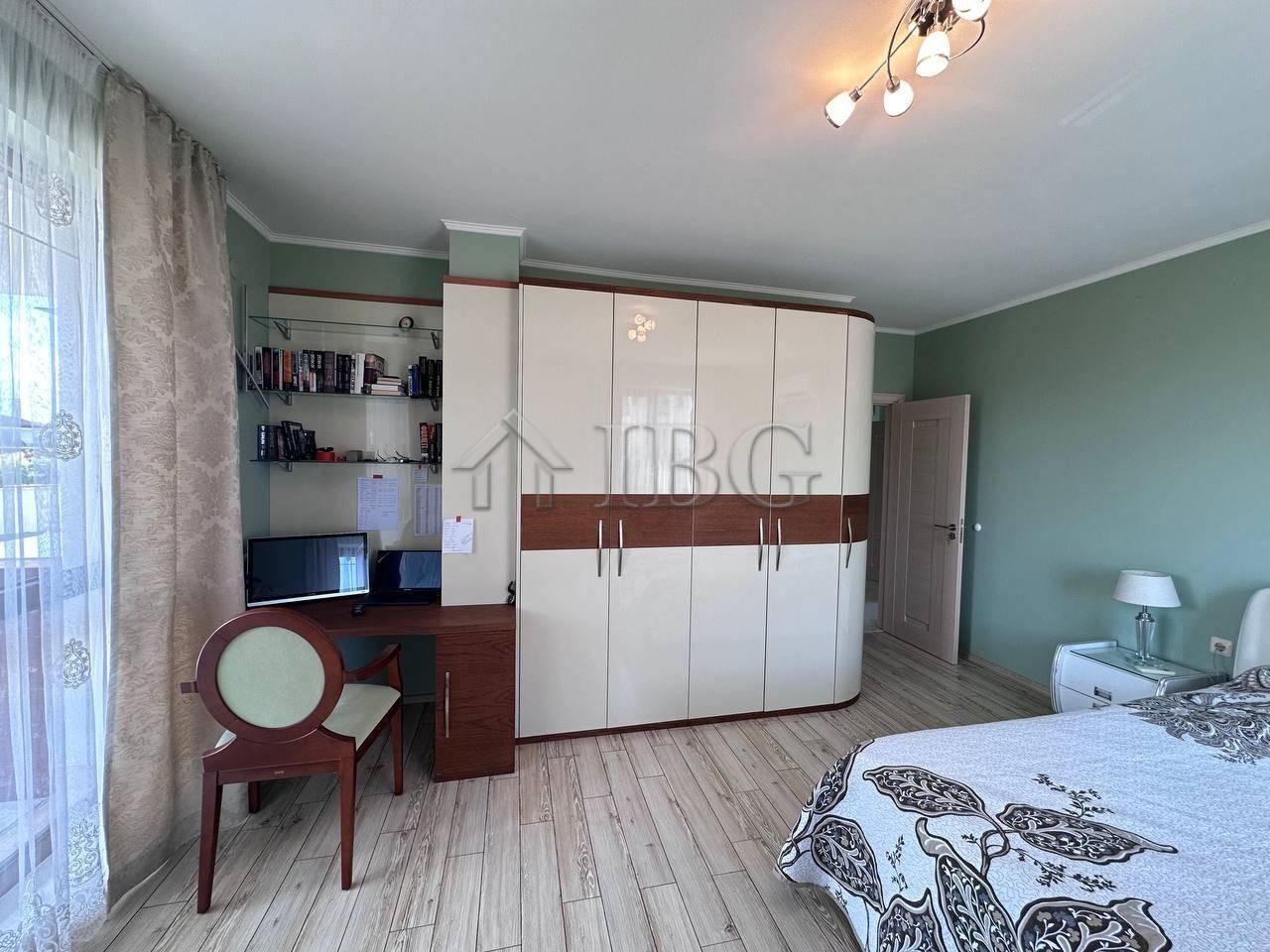 Luxury Two-Bedroom Apartment in Poseidon VIP Residence Club, Nessebar — photo 22 of 25