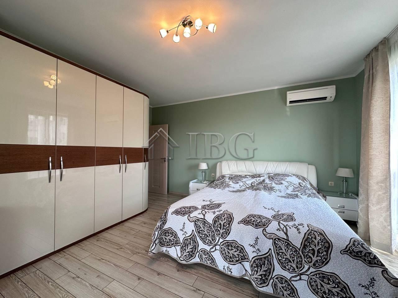 Luxury Two-Bedroom Apartment in Poseidon VIP Residence Club, Nessebar — photo 21 of 25