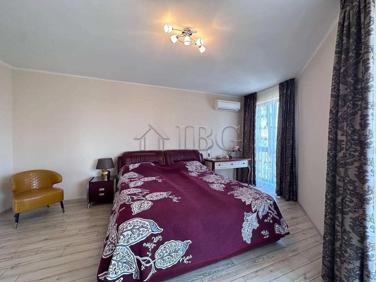 Luxury Two-Bedroom Apartment in Poseidon VIP Residence Club, Nessebar — photo 24 of 25