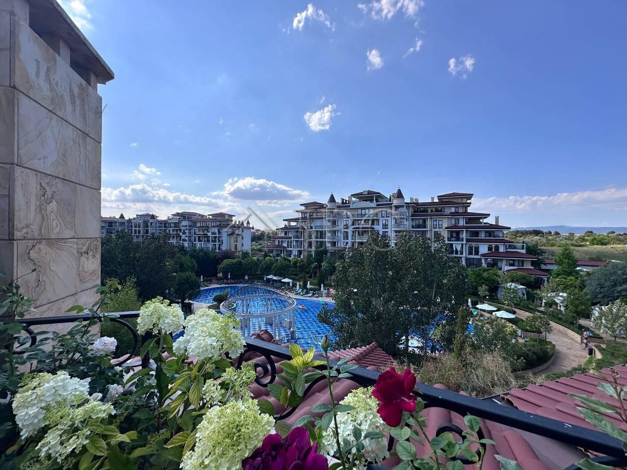 Luxury Two-Bedroom Apartment in Poseidon VIP Residence Club, Nessebar — photo 3
