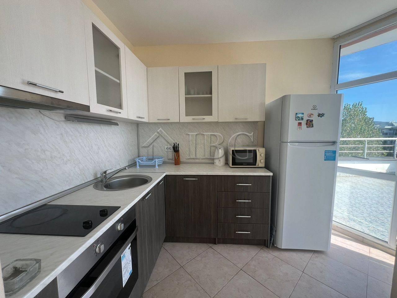 Spacious One-Bedroom Apartment in Pirop City, Sunny Beach — photo 7 of 21